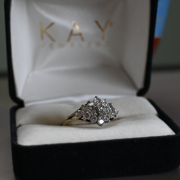 VTG Gold and Cubic Zirconia Cluster Ring Size 8 - Picture 5 of 14